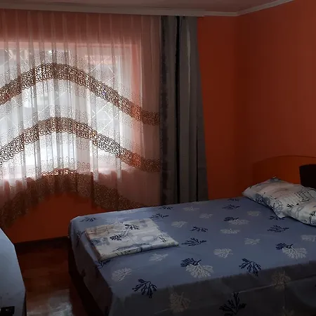 Central Two Bedroom * Βάρνα